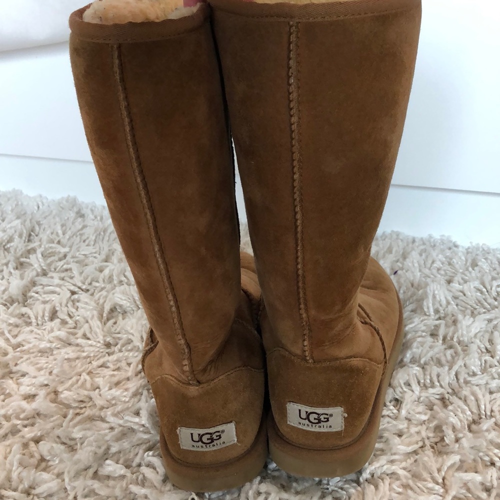 Tall tan Ugg boots